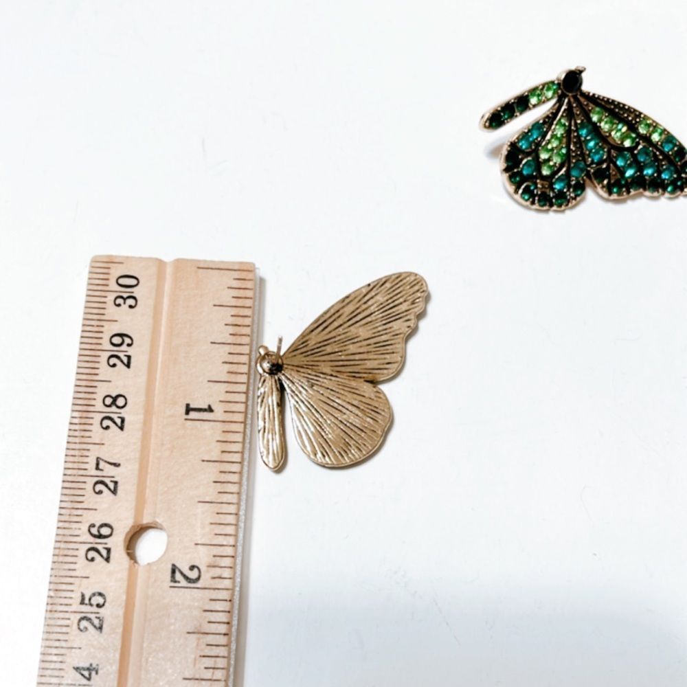 Butterfly stud earrings M8 - Picture 4 of 5